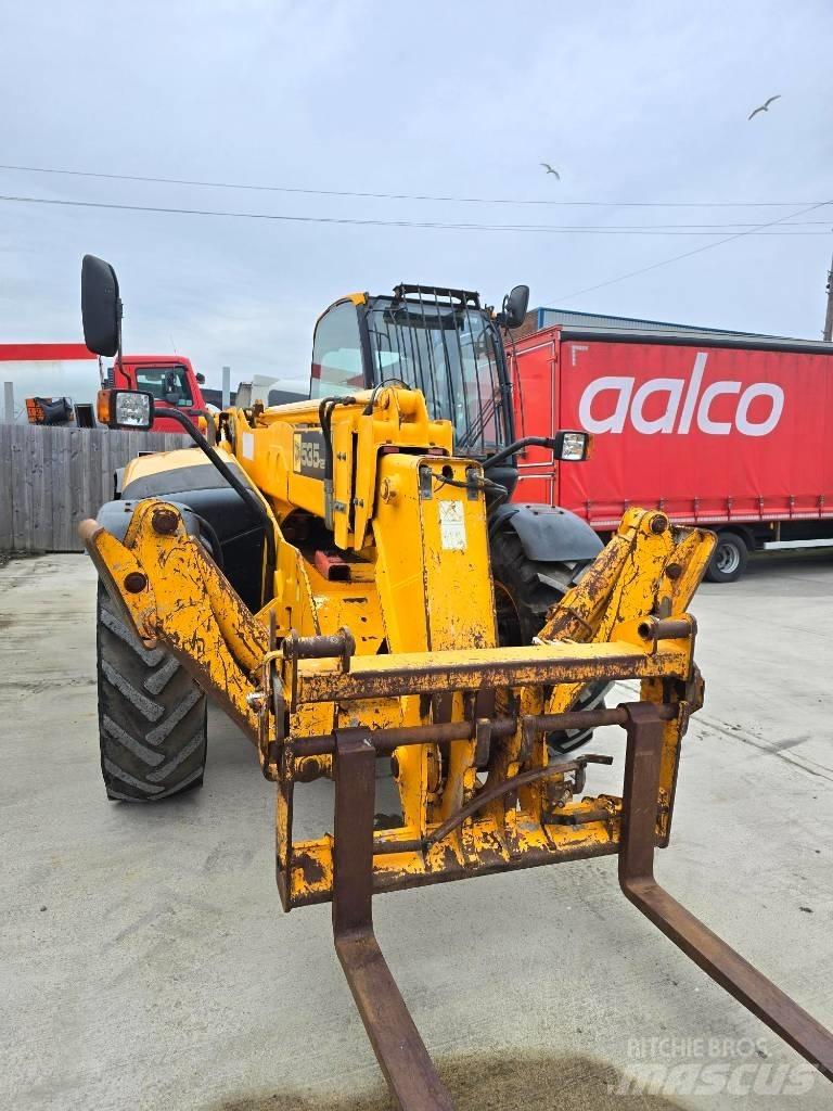 JCB 535-125 伸缩臂叉装车|叉装车
