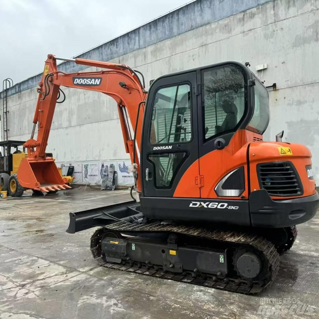 Doosan DX 60-9 C 小型挖掘机