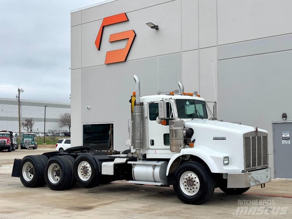Kenworth T 800 牵引车