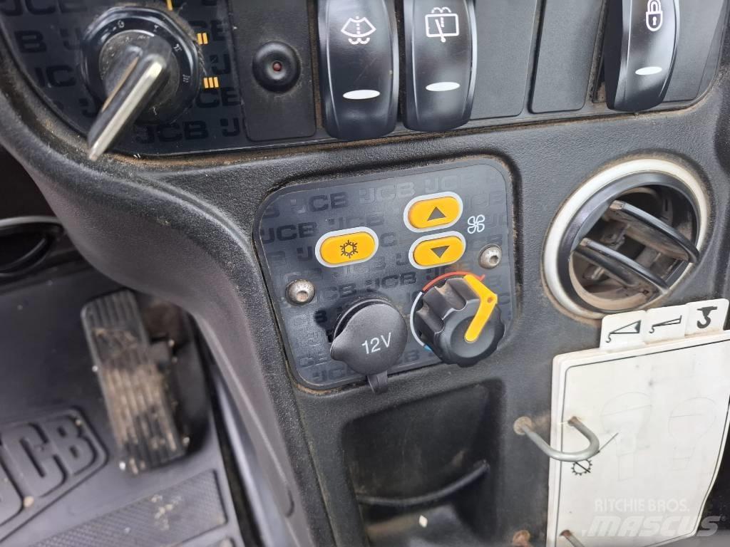 JCB 535-125 伸缩臂叉装车|叉装车