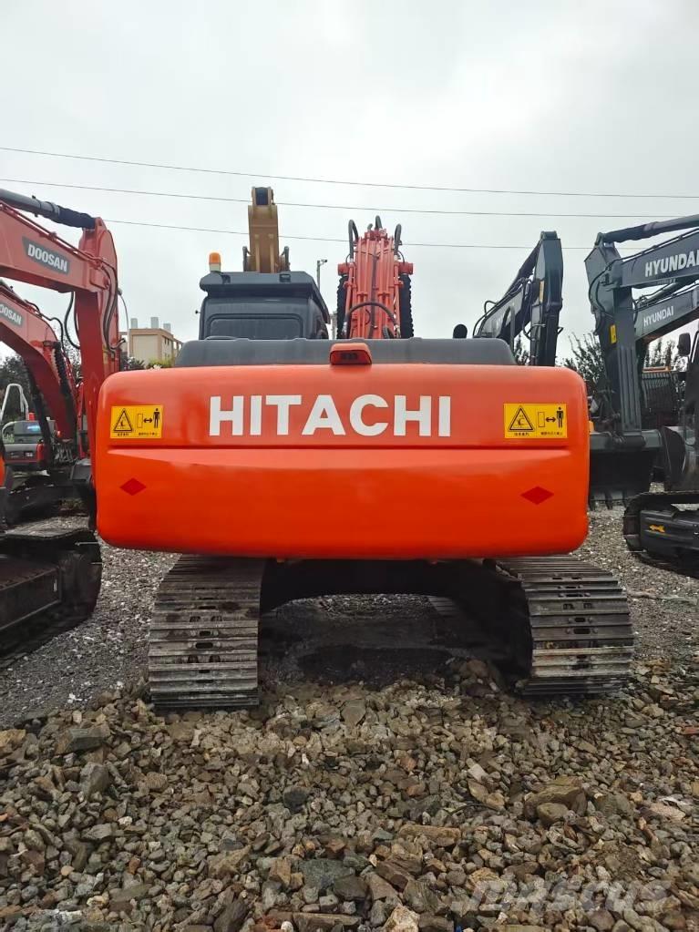Hitachi ZX 200 履带挖掘机