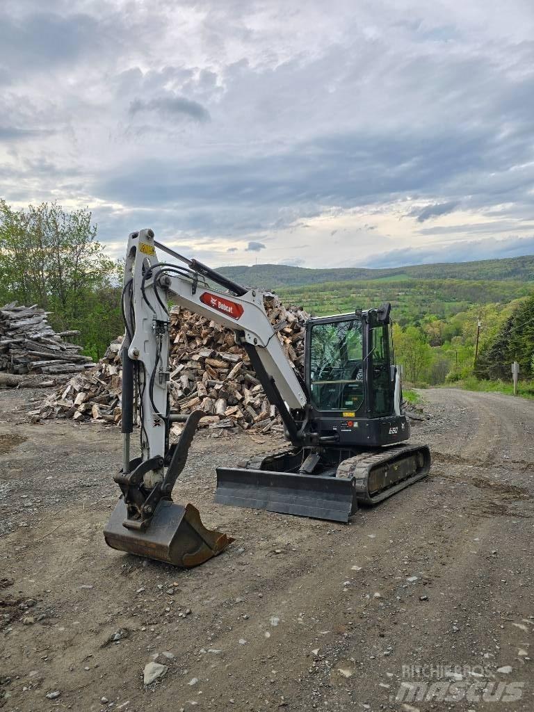 Bobcat E60 小型挖掘机