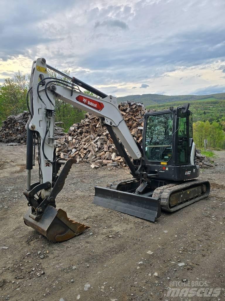 Bobcat E60 小型挖掘机