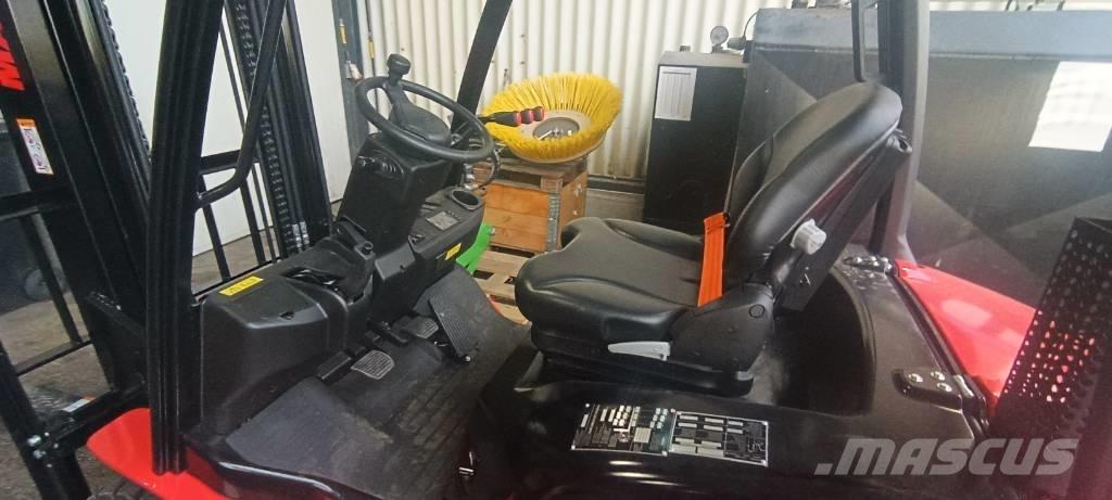 Manitou MI 25 柴油叉车