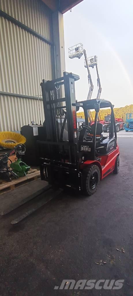 Manitou MI 25 柴油叉车