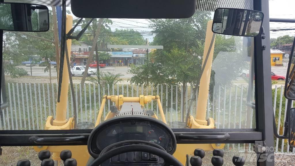 Volvo G930 平地机/推土机