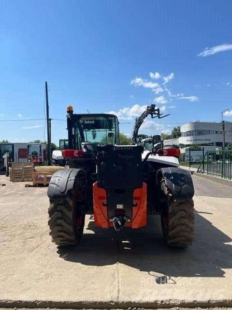 Bobcat TL38.70HF 伸缩臂叉装车|叉装车