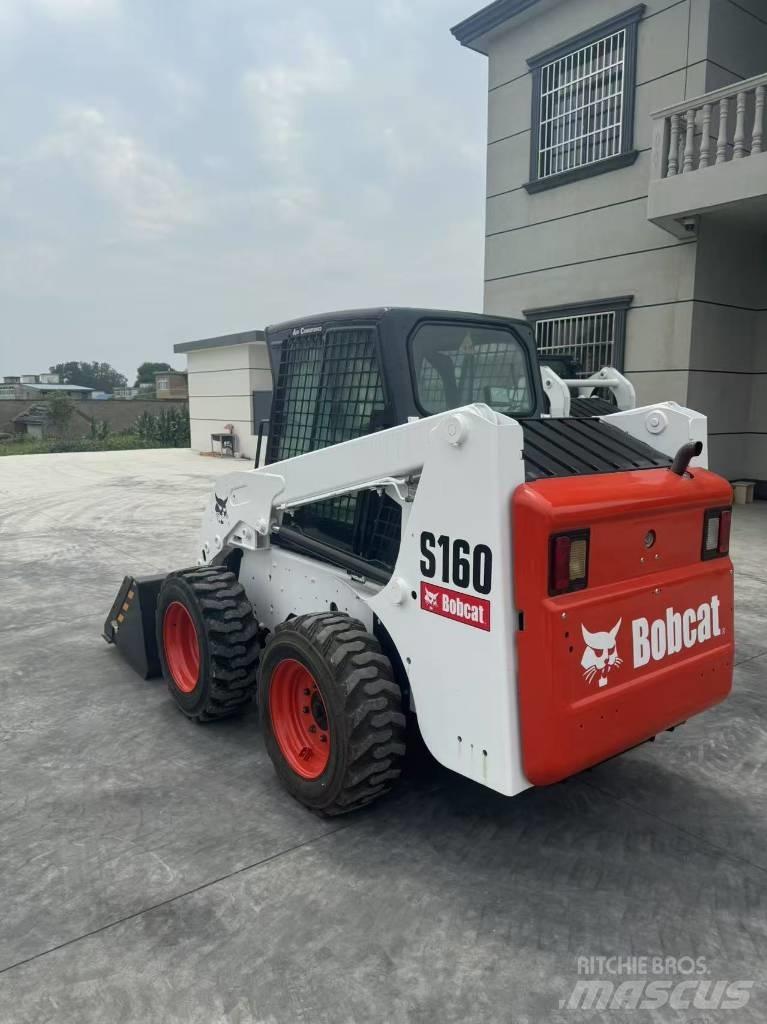 Bobcat S 160 滑移装载机