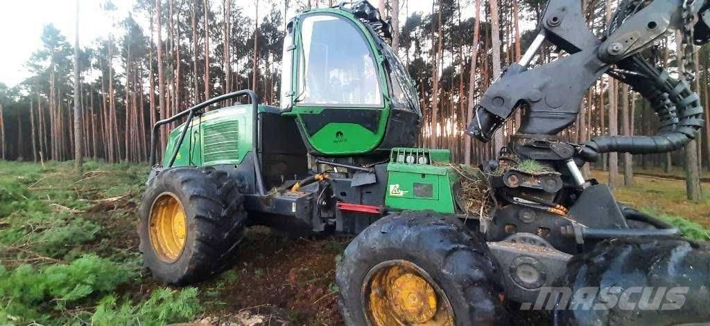 John Deere 1270 E 收割机