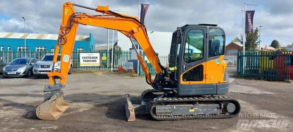 Develon Excavator 履带挖掘机