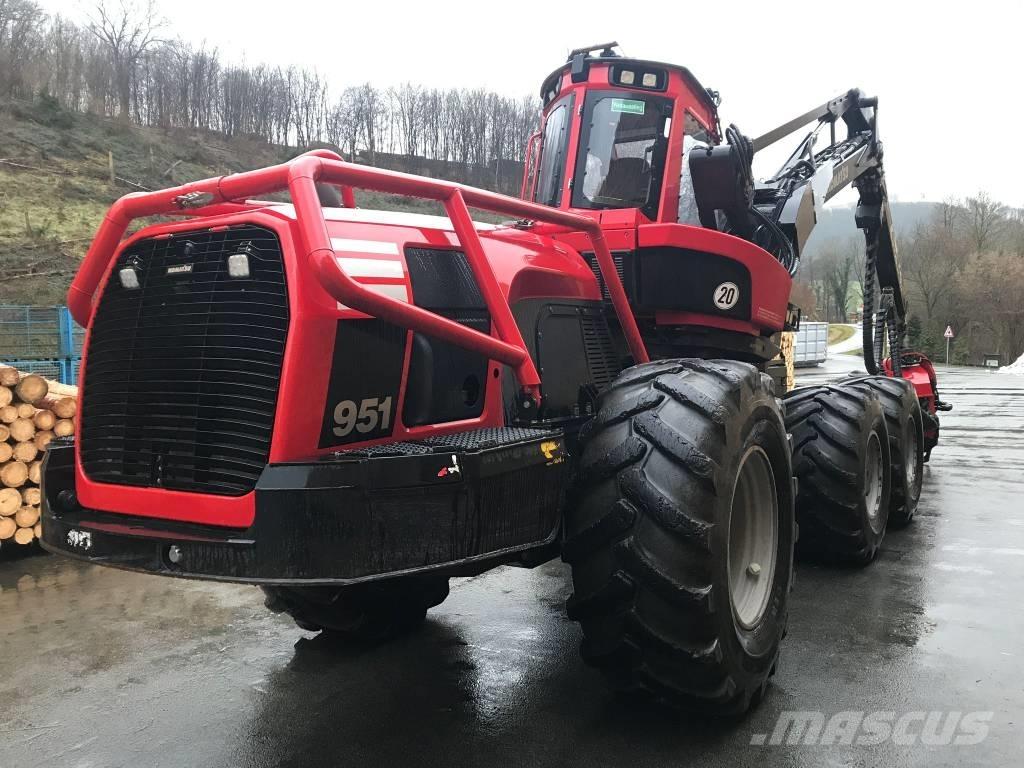 Komatsu 951 收割机