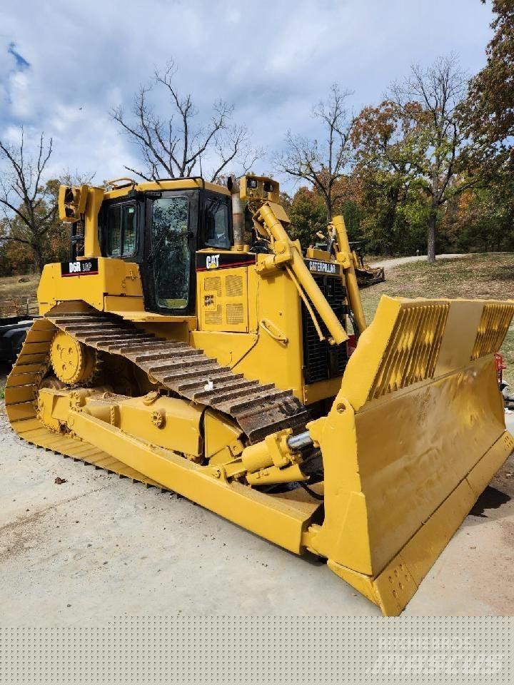 CAT D 6 R 履带式推土机