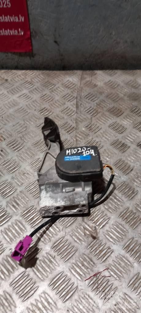 MAN TGA   81259706100 驾驶室与内部