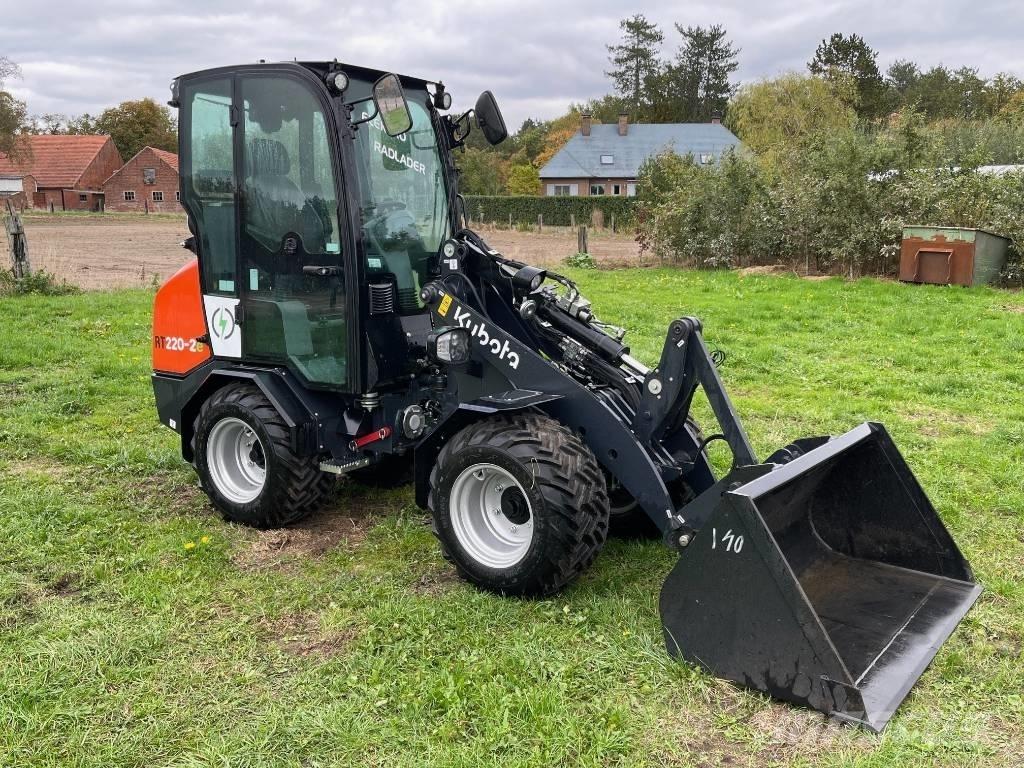 Kubota RT220-2e 轮式装载机