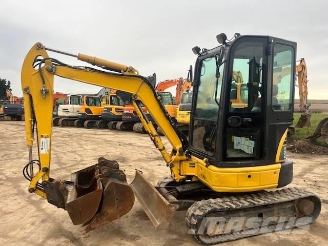 Komatsu PC 26 MR-3 小型挖掘机