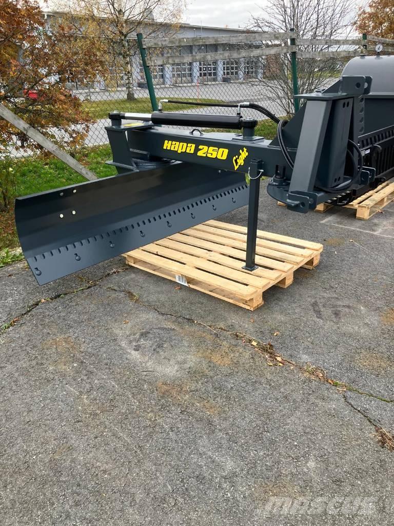 Hapa 250 Light 刮路机