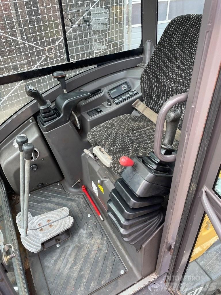 Volvo ECR25D 小型挖掘机