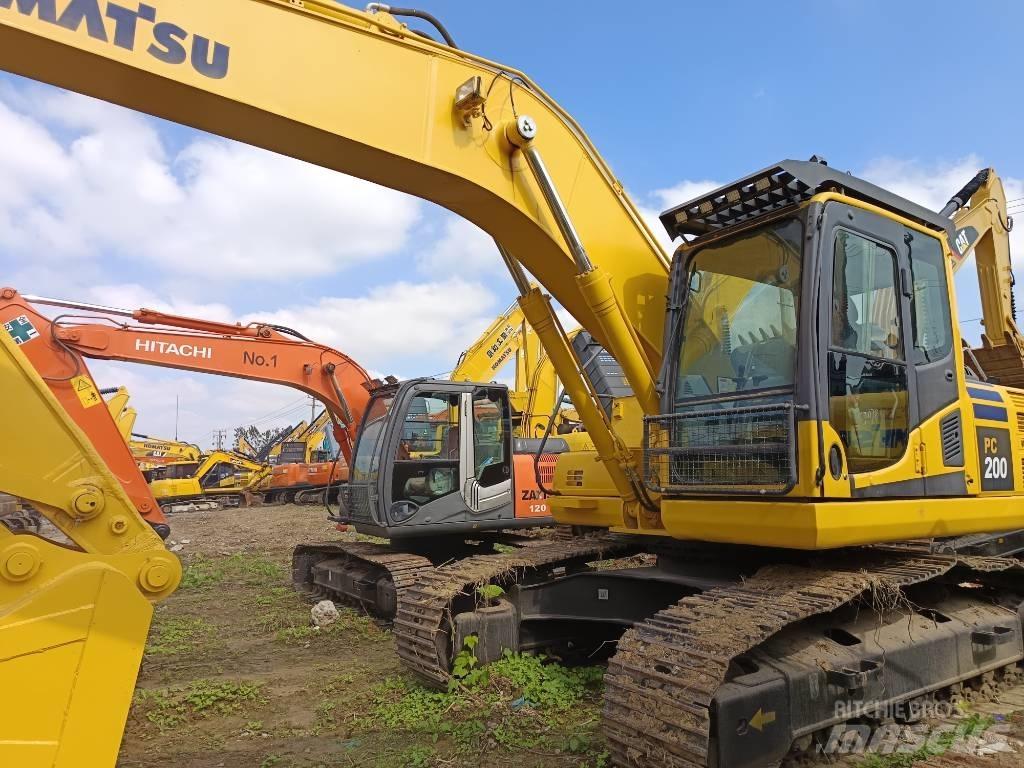 Komatsu PC 200-8 履带挖掘机