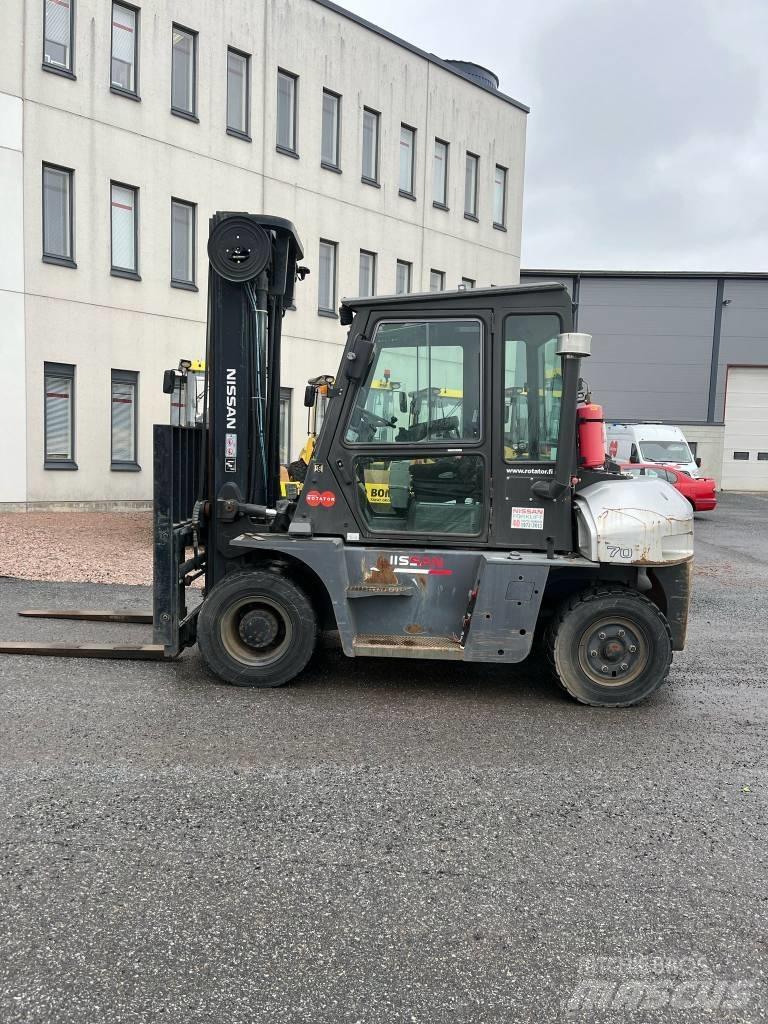 Nissan L1 F6 F70 Y 柴油叉车