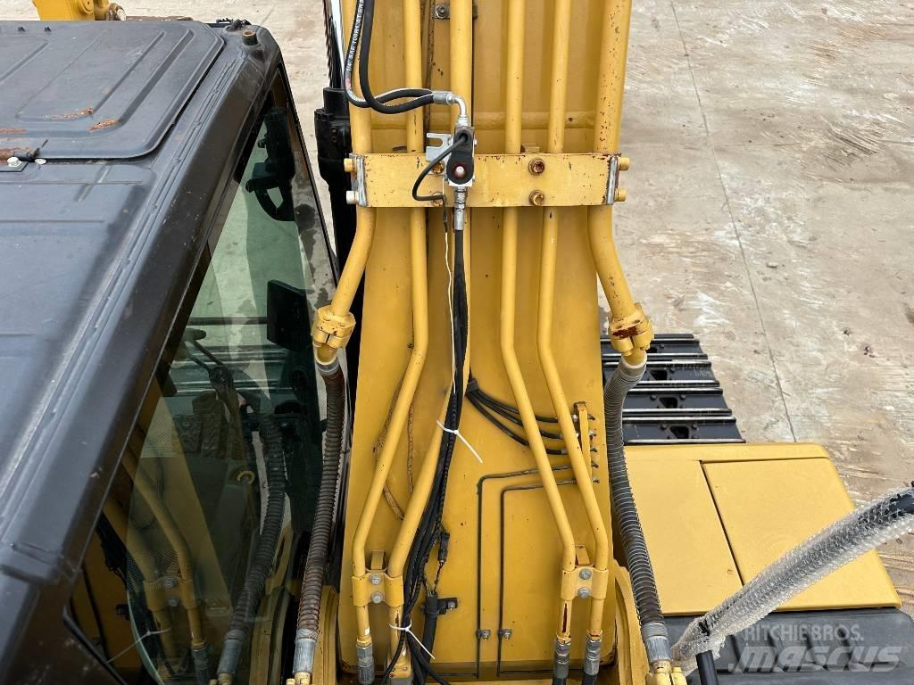 CAT 323GC 履带挖掘机