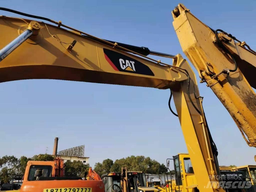 CAT 330 D 履带挖掘机