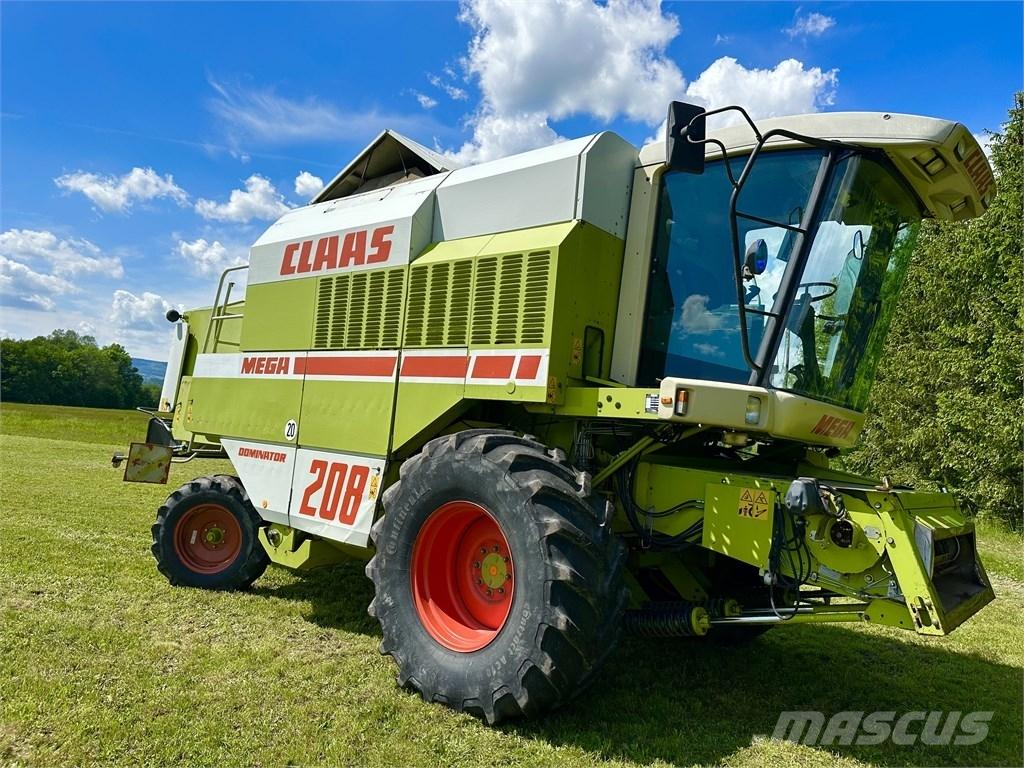 CLAAS Mega 208 联合收割机