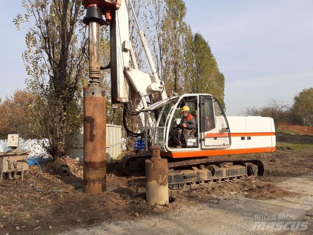 Soilmec R210 打桩机