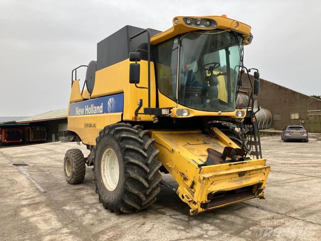 New Holland CS 6080 联合收割机