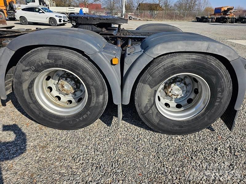 MAN TGX 33.540 牵引车