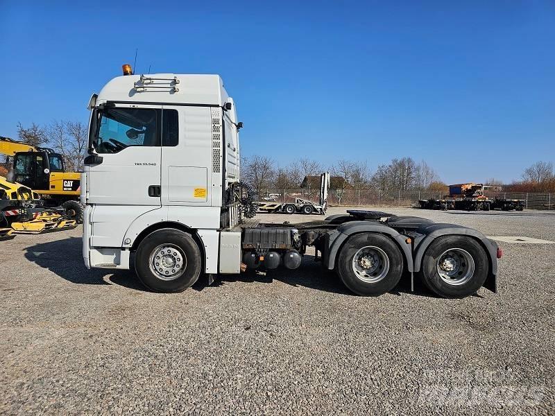 MAN TGX 33.540 牵引车