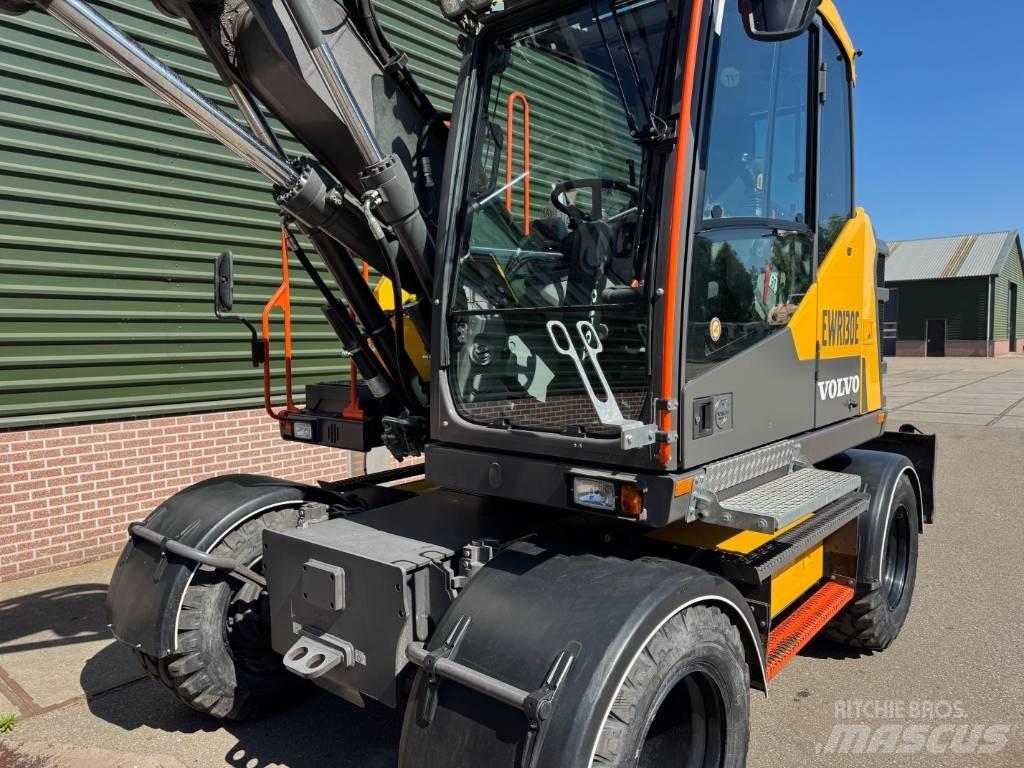 Volvo EWR 130 E 轮式装载机