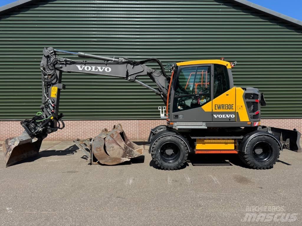 Volvo EWR 130 E 轮式装载机