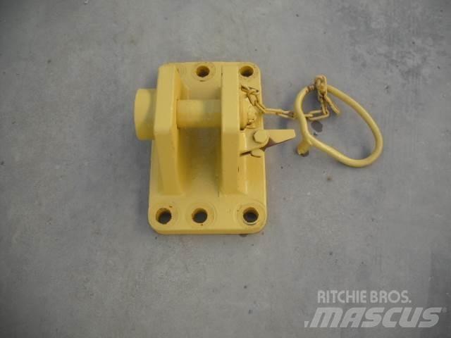 Komatsu D65EX PX 履带式推土机