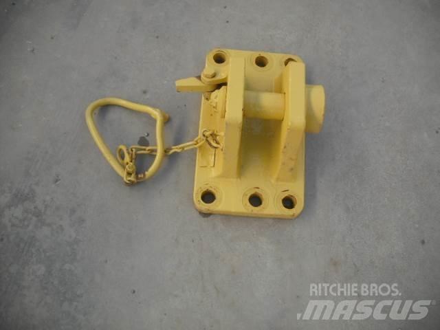 Komatsu D65EX PX 履带式推土机