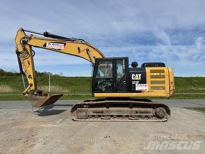 CAT 323FL 履带挖掘机