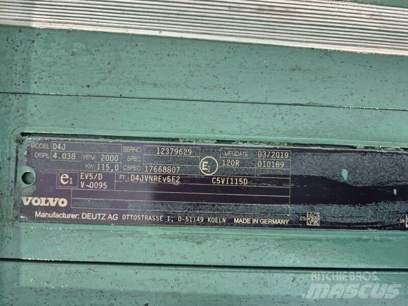 Volvo D4J 发动机