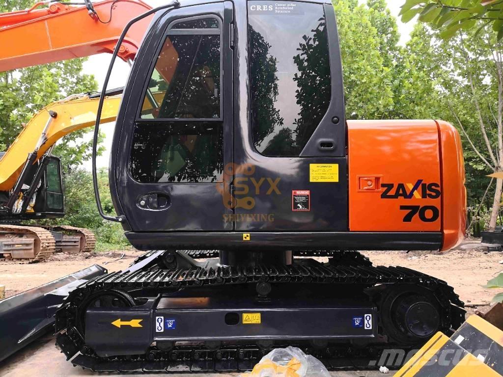 Hitachi ZX 70 中型挖掘机