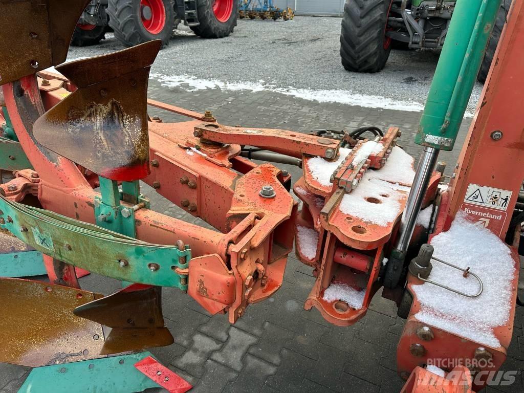 Kverneland EG100 传统犁