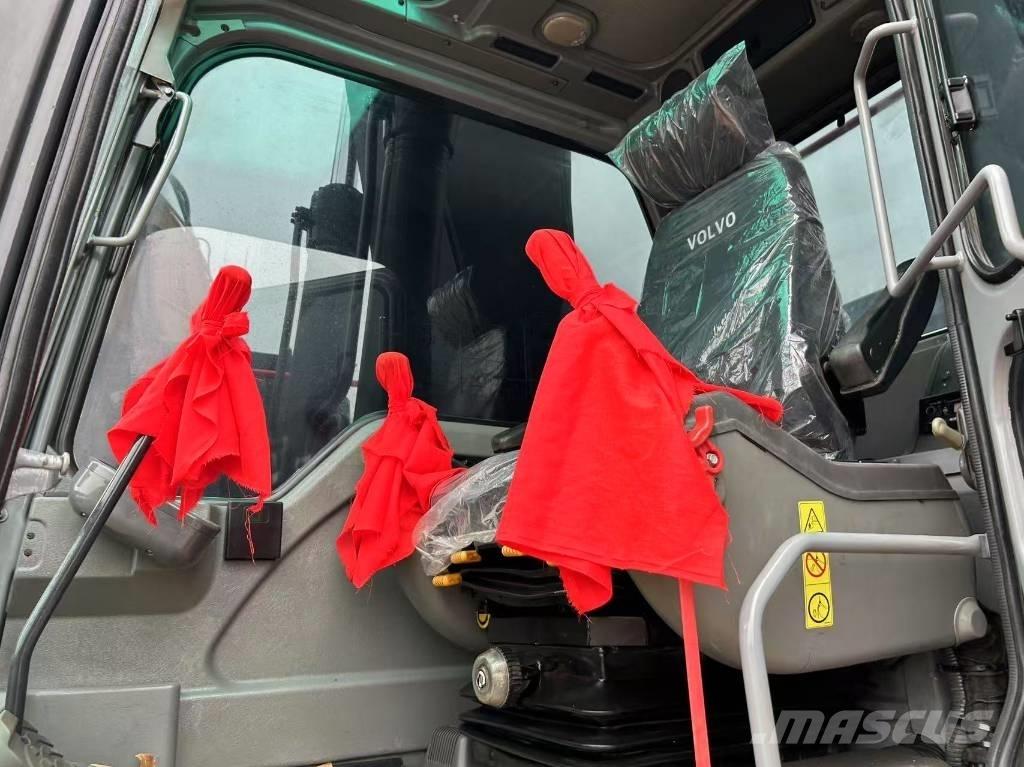 Volvo EC 240 履带挖掘机