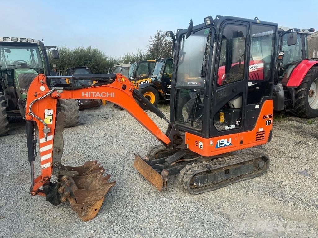 Hitachi ZX 19-5 小型挖掘机