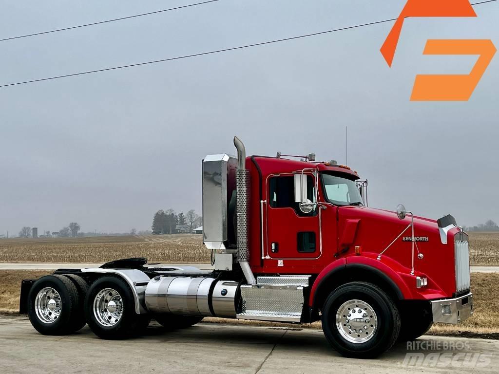 Kenworth T 800 牵引车