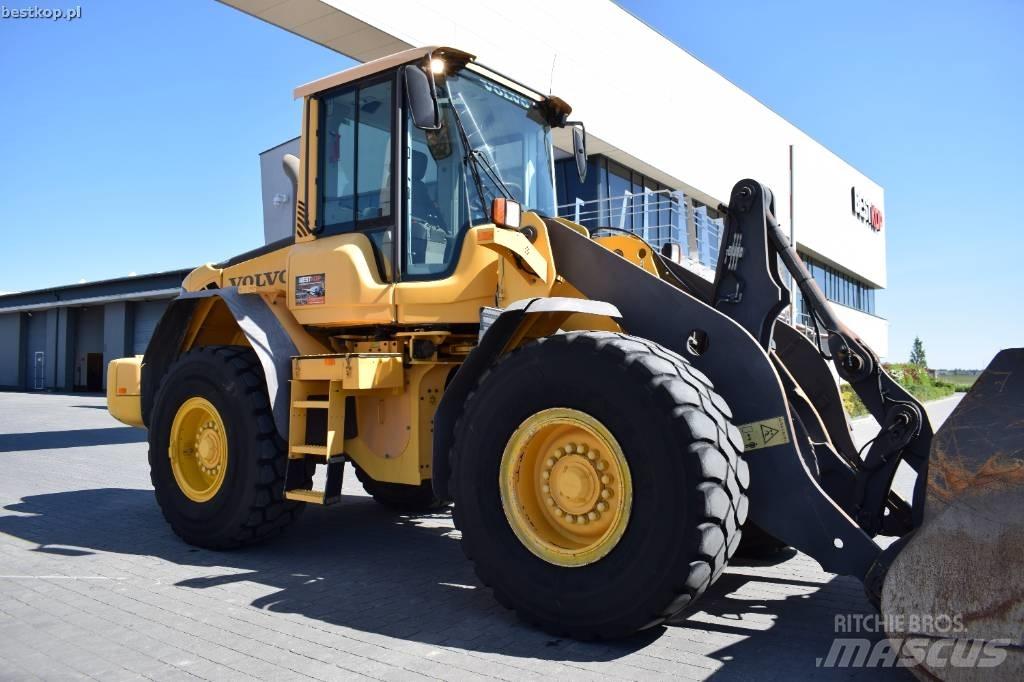 Volvo L 90 F 轮式装载机