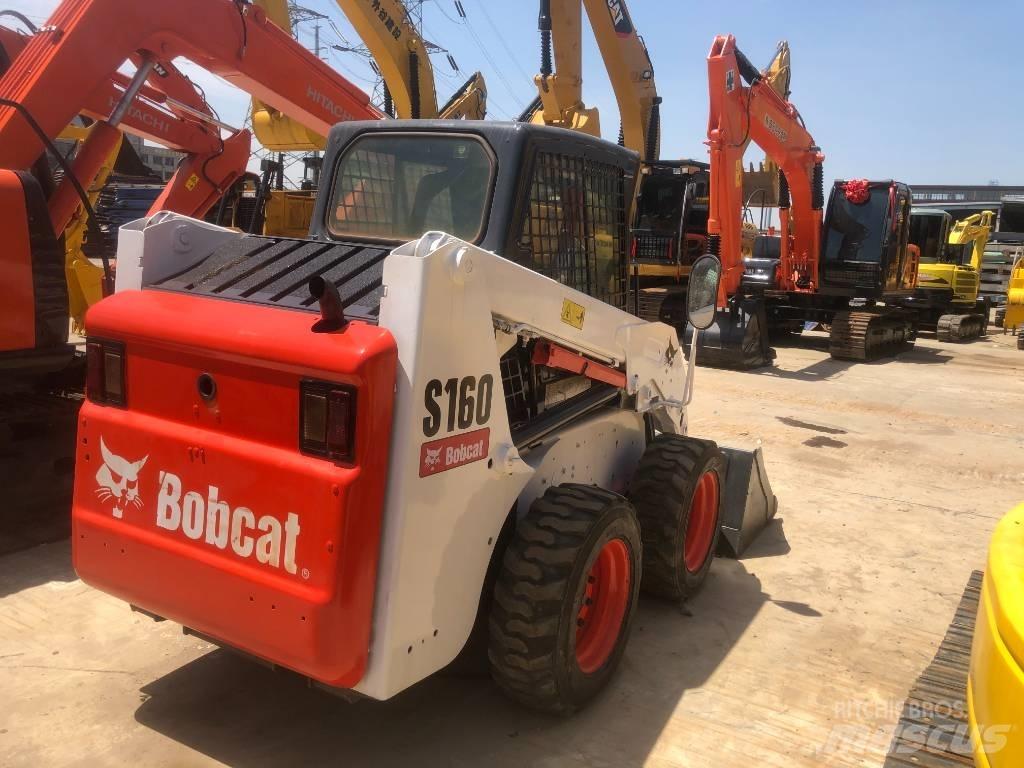 Bobcat S 160 滑移装载机