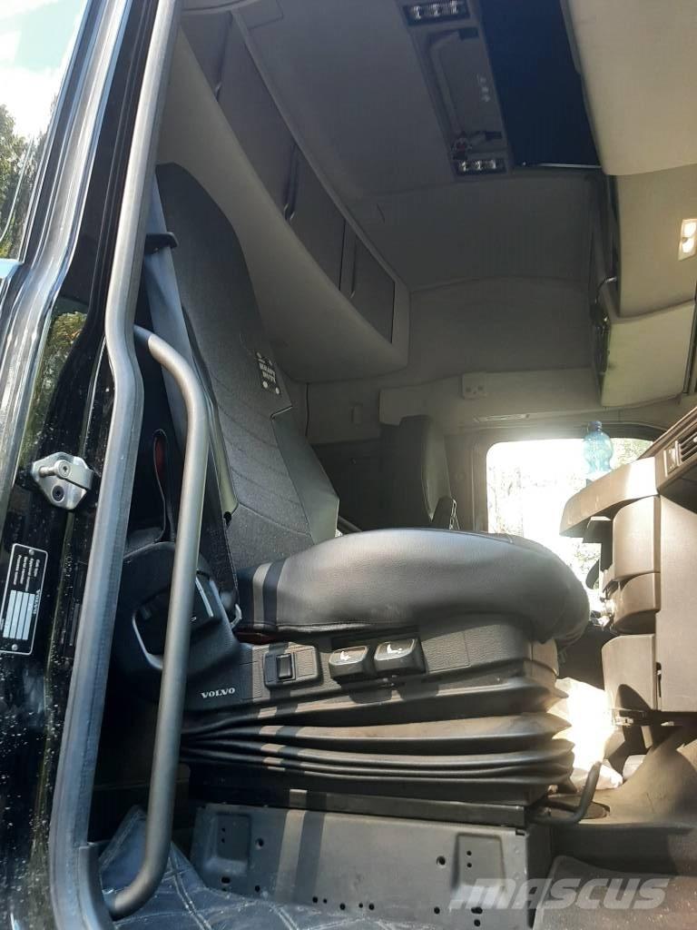 Volvo FH 13 平板车