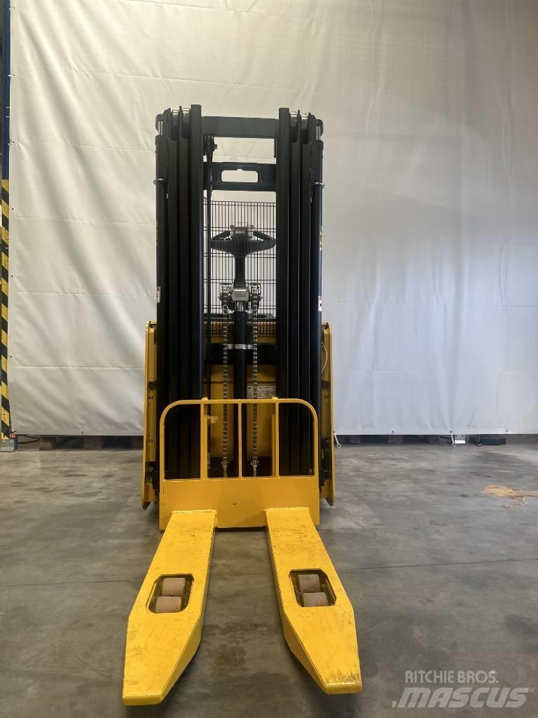 Yale MS12 手推堆垛车
