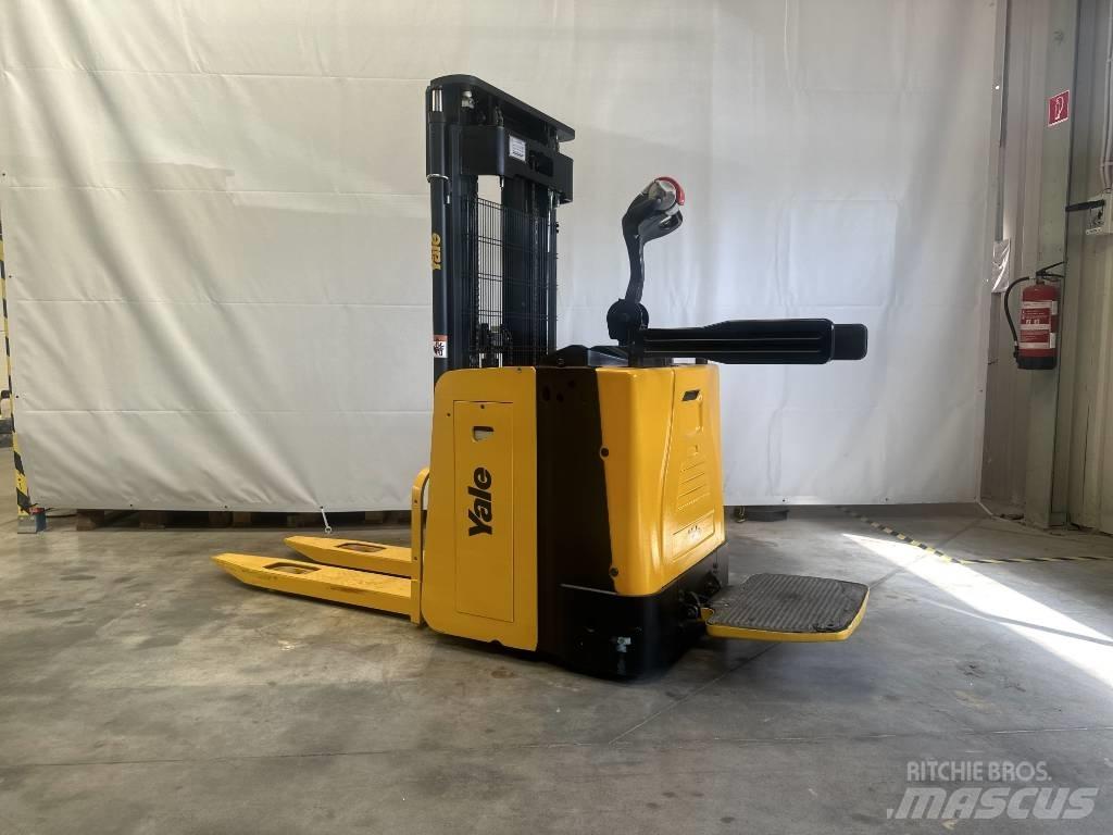 Yale MS12 手推堆垛车