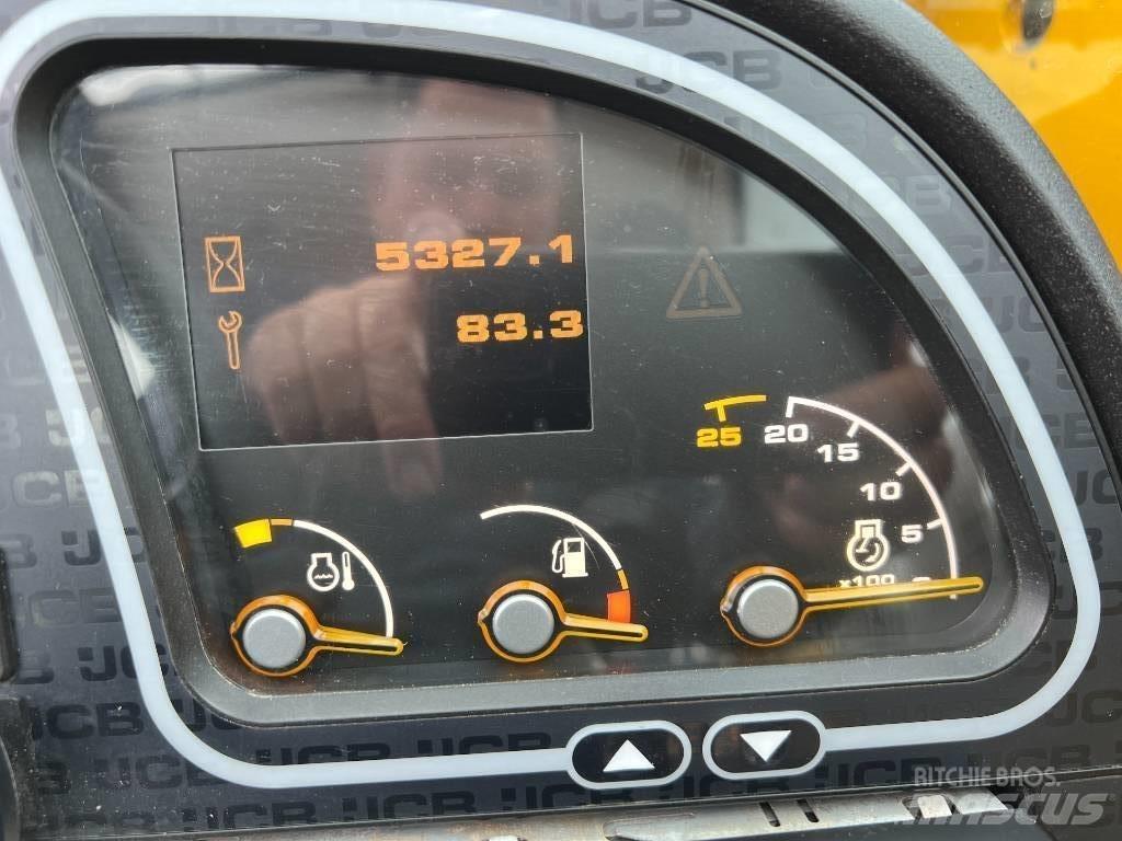 JCB 540-170 伸缩臂叉装车|叉装车