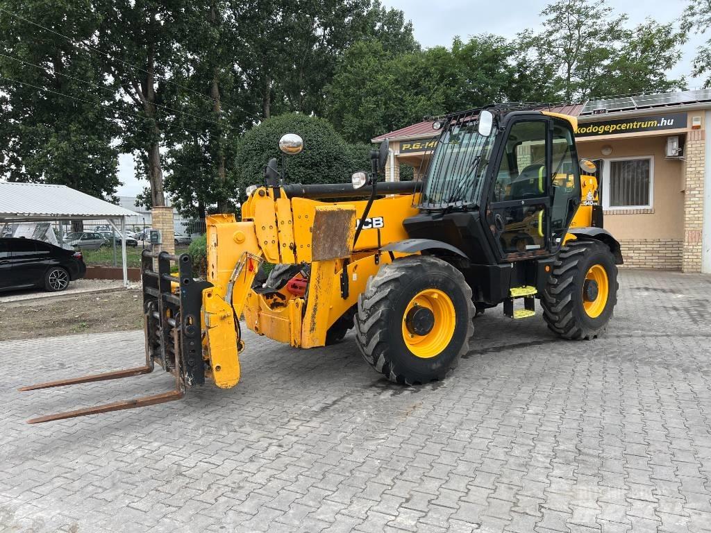 JCB 540-170 伸缩臂叉装车|叉装车