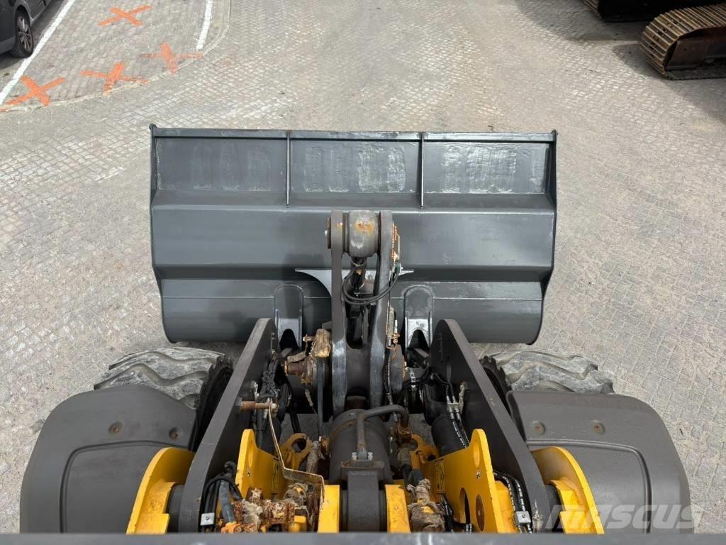 Volvo L 110 H 轮式装载机