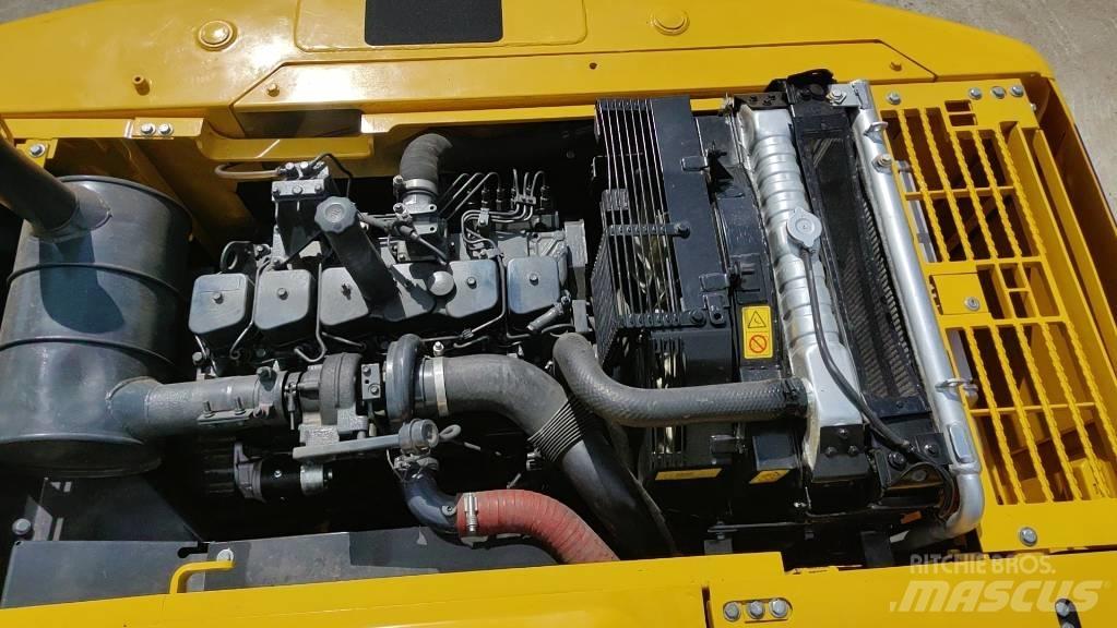 Komatsu pc220-7 履带挖掘机